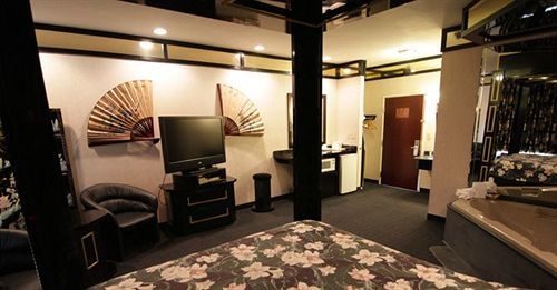 Hotel Magnolia And 3*