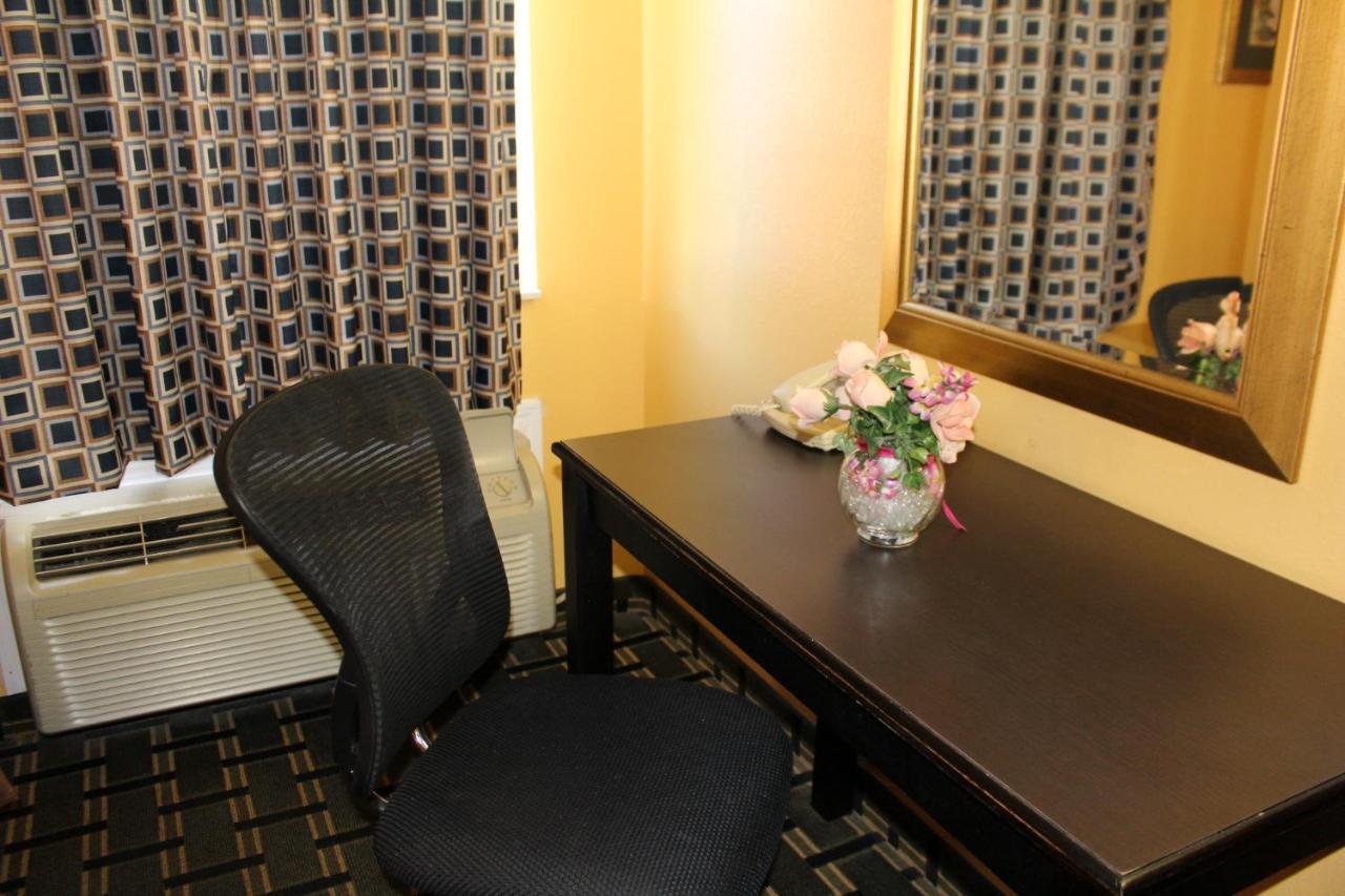 Magnolia And Hotel 3*